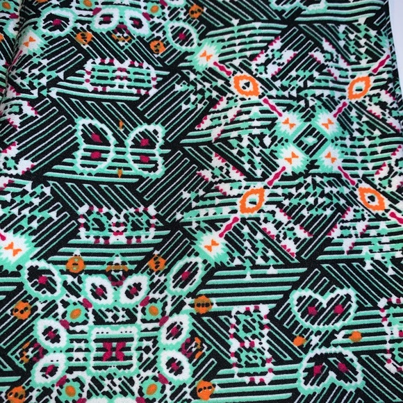 LuLaRoe One Size Leggings - Picture 3 of 7